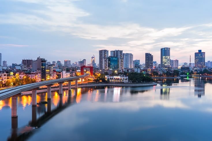 Da Nang central coast reference visual for the country's fastest-growing apparel cluster.