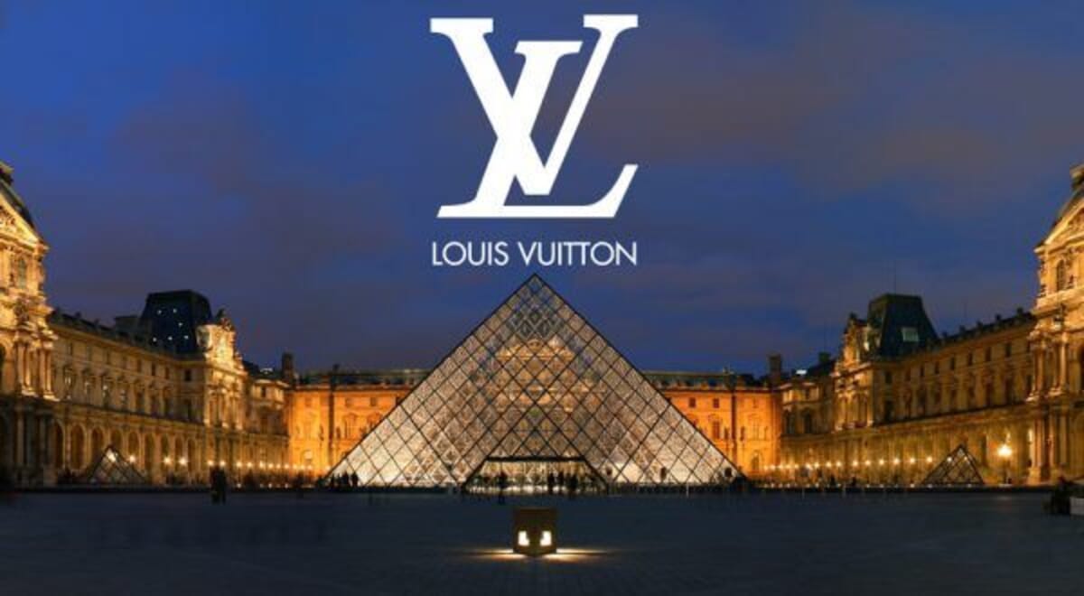 Louis Vuitton SS20 runway show by Nicolas Ghesquière.