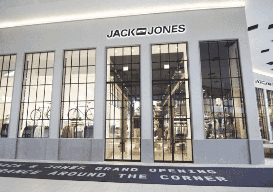 Jack & Jones — homepage da marca dinamarquesa de menswear casual e jeans do grupo Bestseller.
