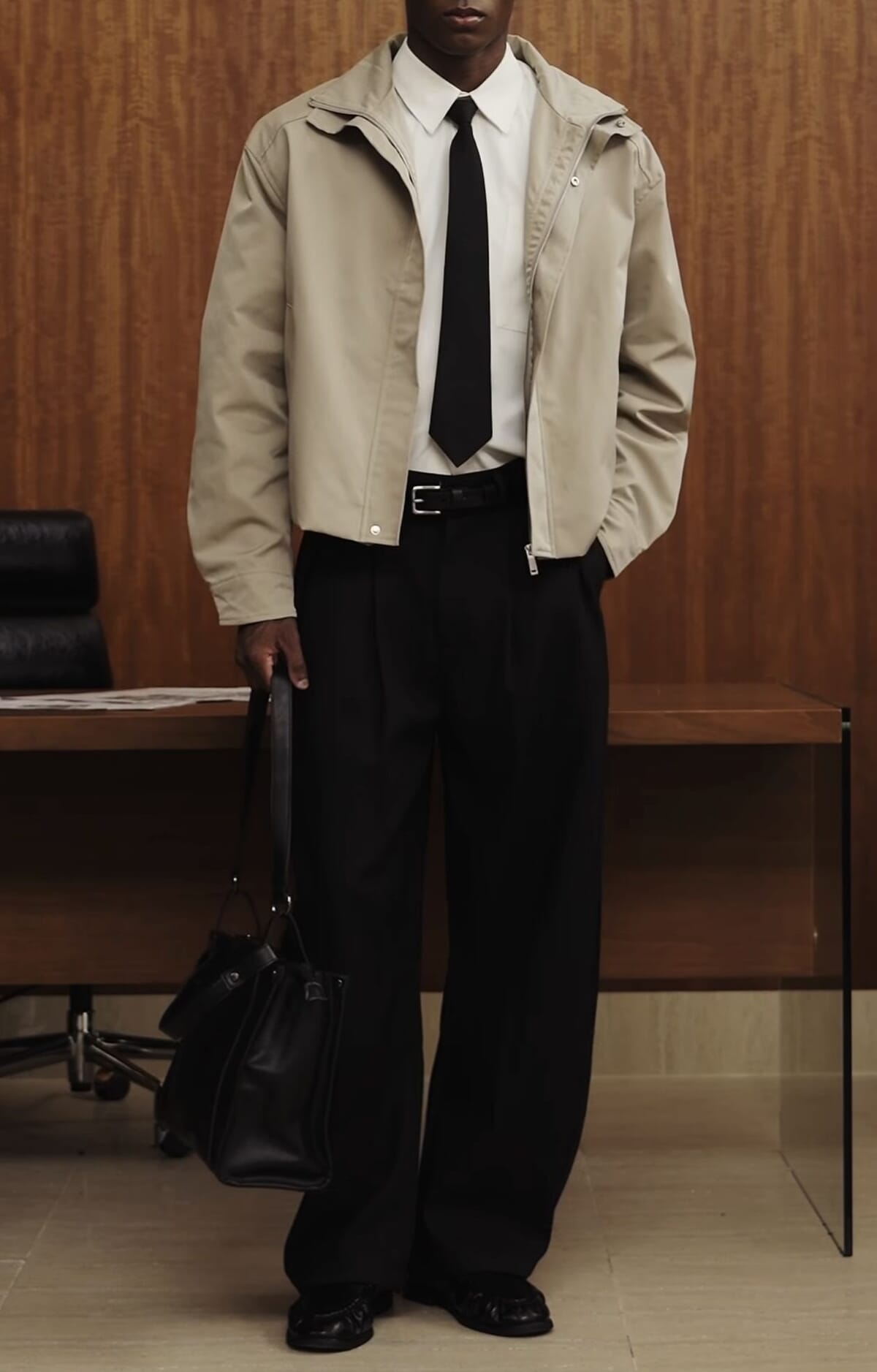 Workwear trouser knee and hem finish