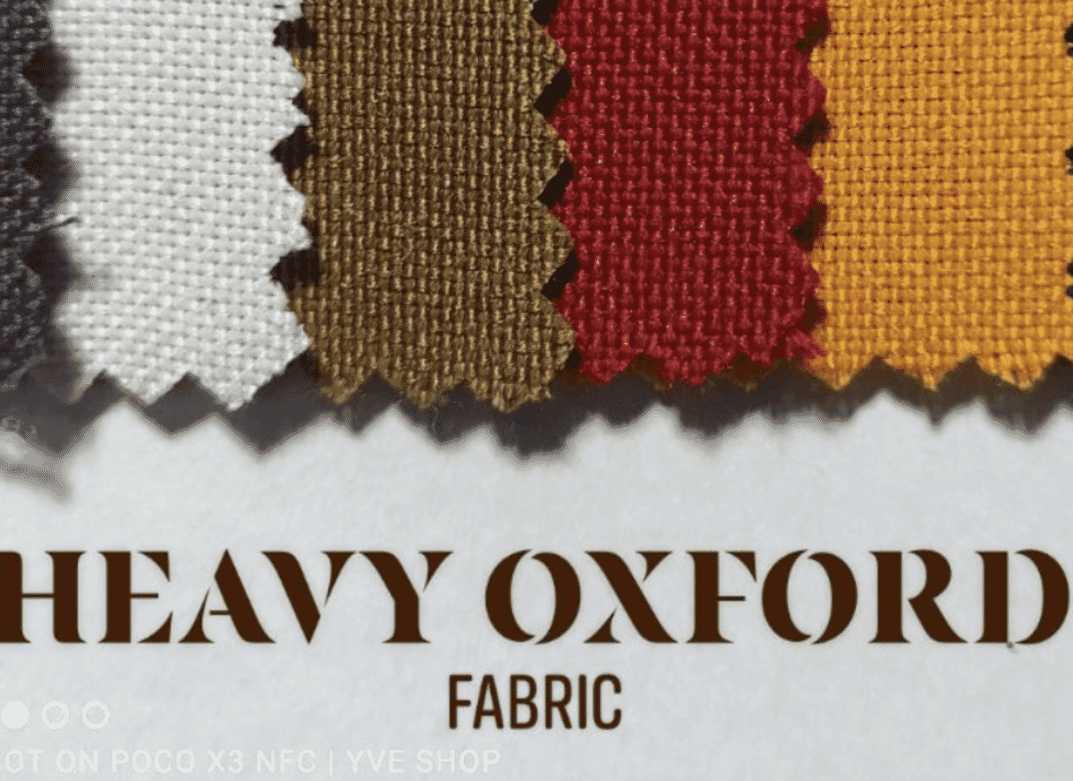 Amostra de royal oxford com textura tri-dimensional subtil e brilho de seda, usada em camisaria formal bespoke