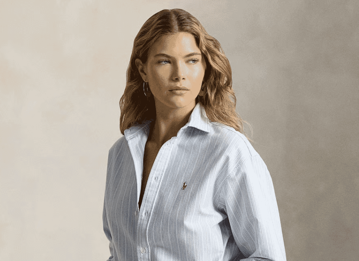 Amostra de pinpoint oxford com textura mais fina e brilho subtil, usada em camisaria business casual formal